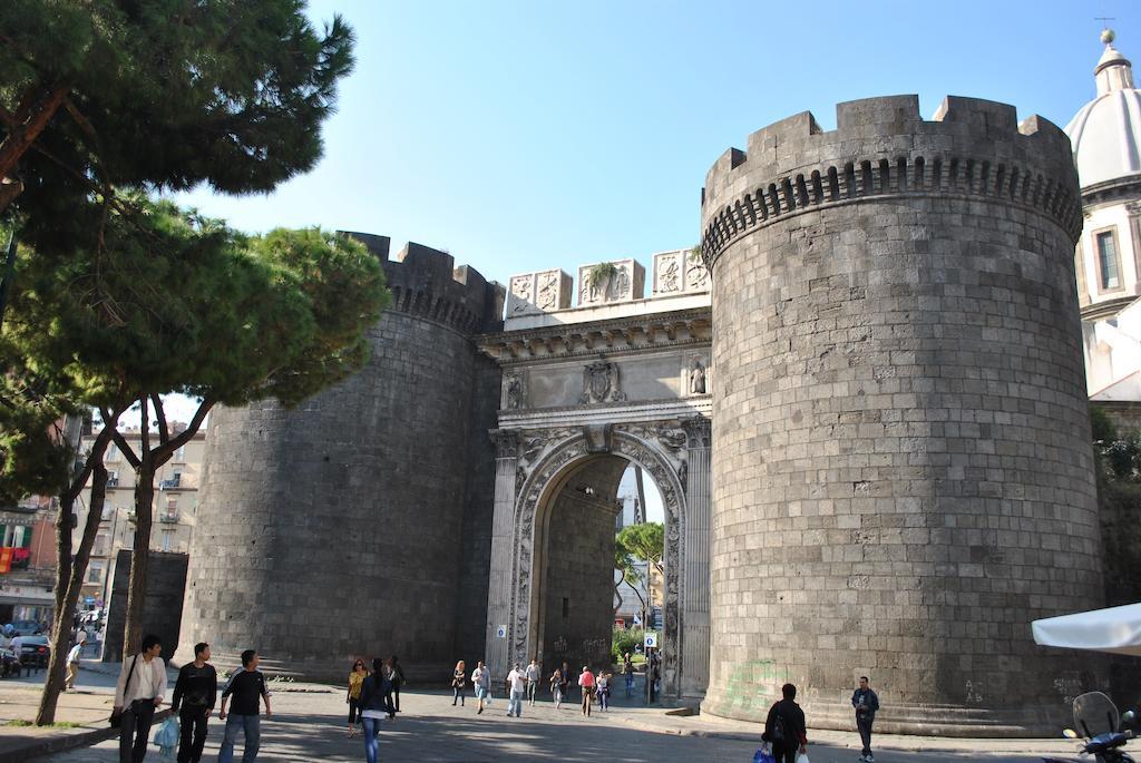 Bed & Breakfast A Castel Capuano 나폴리 외부 사진