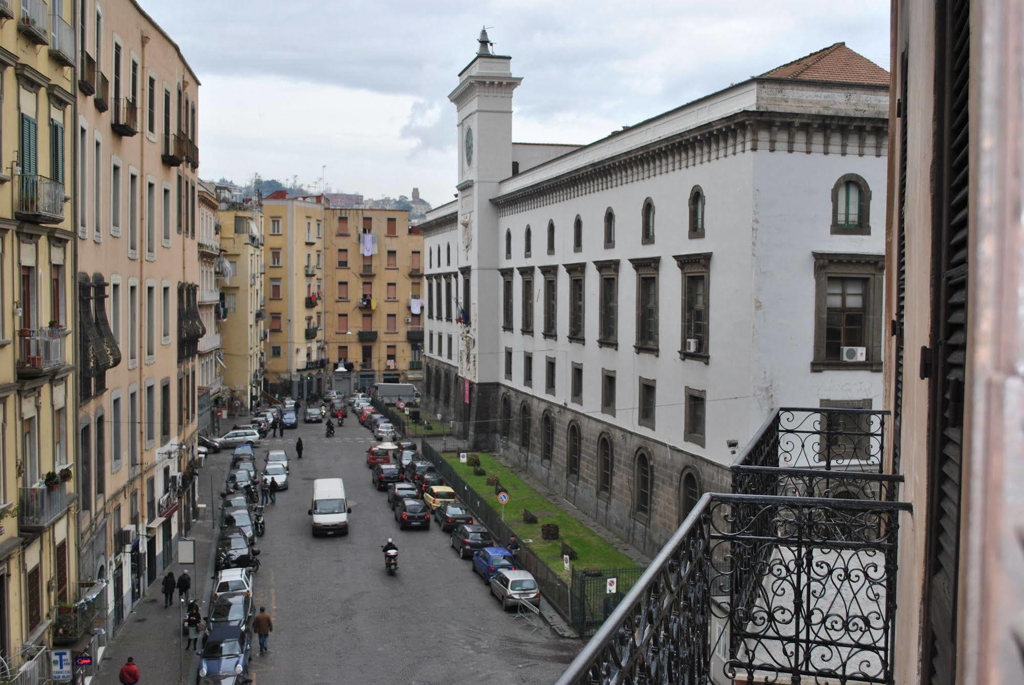 Bed & Breakfast A Castel Capuano 나폴리 외부 사진